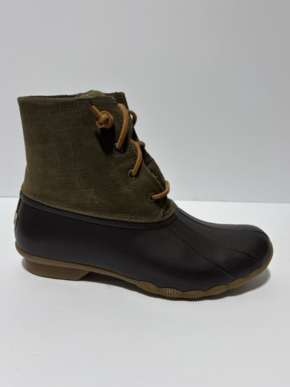 Sperry Women’s Saltwater Brown/Olive Waterproof Duck Boots, Size 9 M